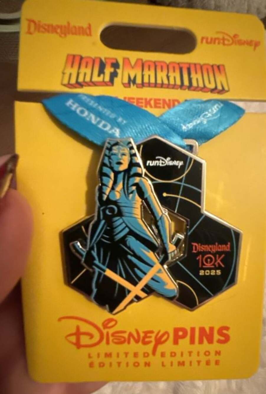Disneyland runDisney Half Marathon Weekend 2025 Star Wars Ahsoka 10K Medal Pin